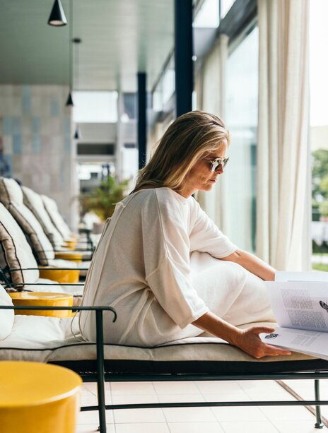 Hotel by the lake ☛ Chiemsee with large garden & pool